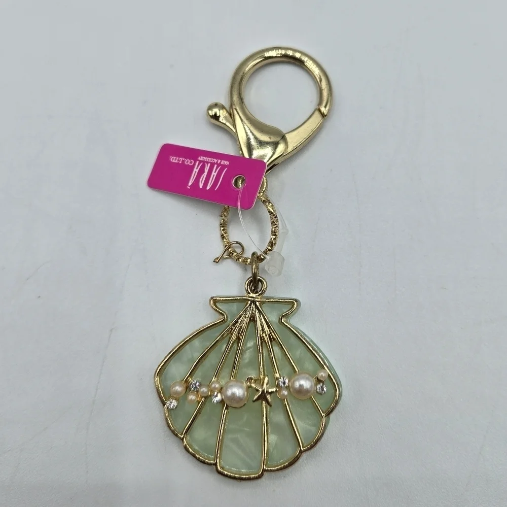 Seashell Keychain Gold and Green